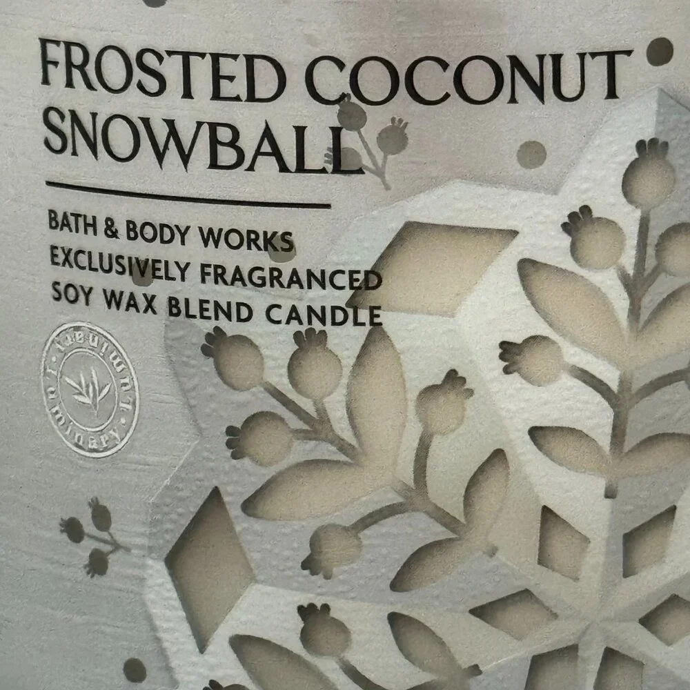 BBW Frosted Coconut Snowball Bath & Body Works 3 Wick Candle - Picture 3 of 10